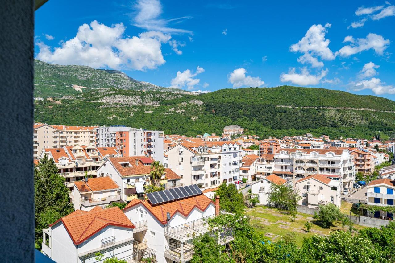 Sea View Apartments In Budva Exterior photo